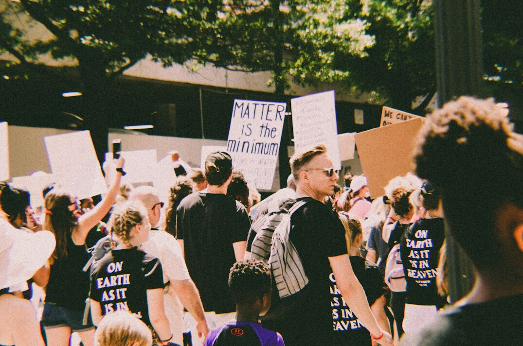 crowd protesting